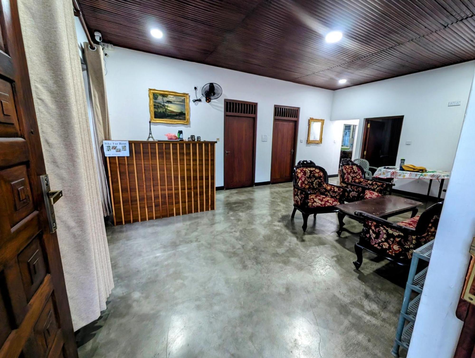 Costels Weligama Hostel ภายนอก รูปภาพ